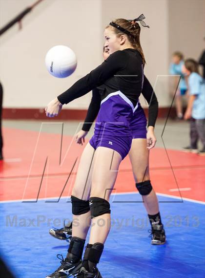 Thumbnail 3 in Bayfield vs. Lamar (CHSAA 3A Pool 1) photogallery.