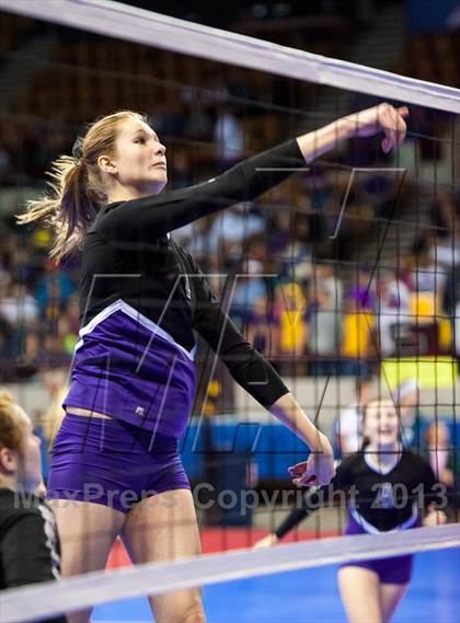 Thumbnail 1 in Bayfield vs. Lamar (CHSAA 3A Pool 1) photogallery.