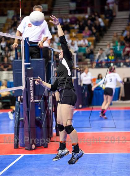 Thumbnail 1 in Bayfield vs. Lamar (CHSAA 3A Pool 1) photogallery.