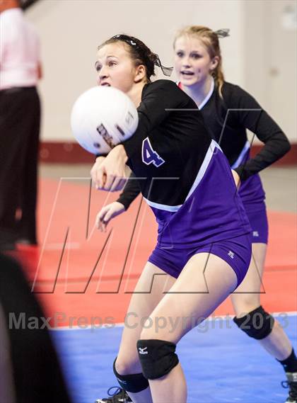 Thumbnail 3 in Bayfield vs. Lamar (CHSAA 3A Pool 1) photogallery.
