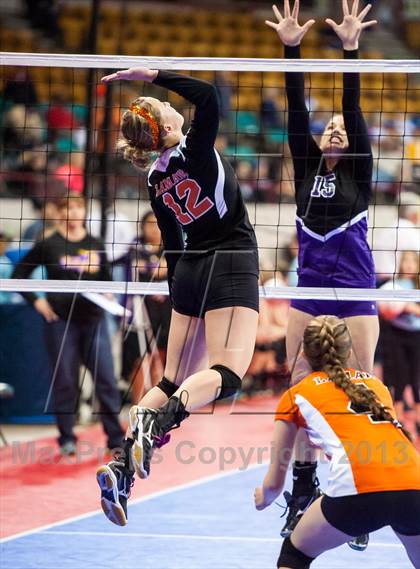 Thumbnail 3 in Bayfield vs. Lamar (CHSAA 3A Pool 1) photogallery.