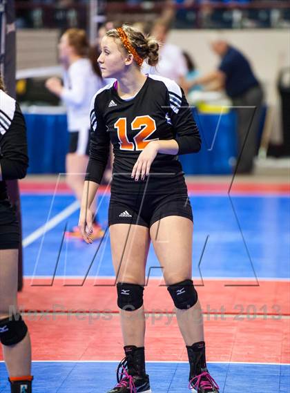 Thumbnail 2 in Bayfield vs. Lamar (CHSAA 3A Pool 1) photogallery.