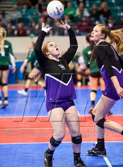 Thumbnail 2 in Bayfield vs. Lamar (CHSAA 3A Pool 1) photogallery.