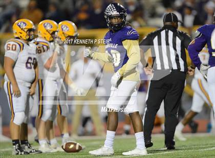 Thumbnail 3 in Denham Springs @ Hahnville (LHSAA 5A 1st Round Playoff) photogallery.