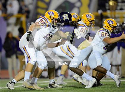 Thumbnail 2 in Denham Springs @ Hahnville (LHSAA 5A 1st Round Playoff) photogallery.