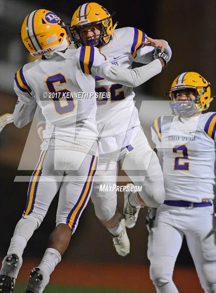 Thumbnail 1 in Denham Springs @ Hahnville (LHSAA 5A 1st Round Playoff) photogallery.