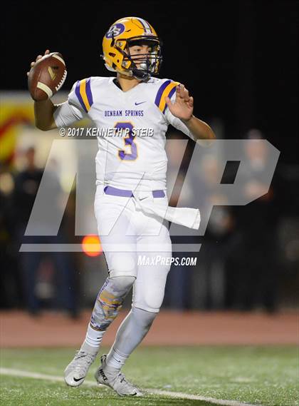 Thumbnail 2 in Denham Springs @ Hahnville (LHSAA 5A 1st Round Playoff) photogallery.