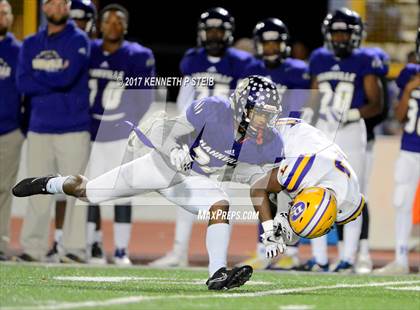 Thumbnail 1 in Denham Springs @ Hahnville (LHSAA 5A 1st Round Playoff) photogallery.