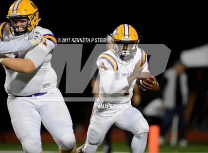 Thumbnail 2 in Denham Springs @ Hahnville (LHSAA 5A 1st Round Playoff) photogallery.