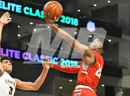 Thumbnail 3 in Chaminade vs. Bloomington (Chicago Elite Classic) photogallery.