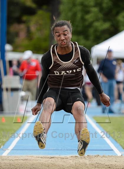 Thumbnail 3 in UHSAA 5A Track and Field Championships photogallery.