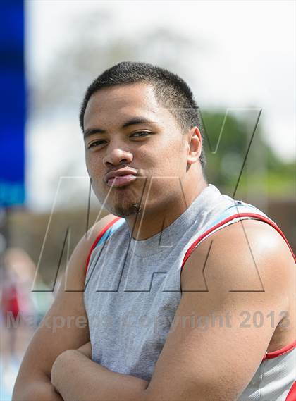 Thumbnail 3 in UHSAA 5A Track and Field Championships photogallery.