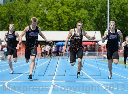 Thumbnail 1 in UHSAA 5A Track and Field Championships photogallery.