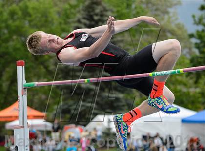 Thumbnail 3 in UHSAA 5A Track and Field Championships photogallery.
