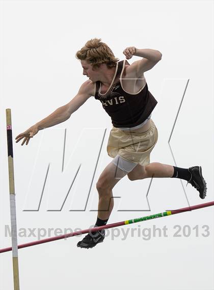Thumbnail 1 in UHSAA 5A Track and Field Championships photogallery.