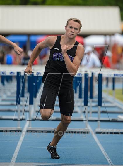 Thumbnail 3 in UHSAA 5A Track and Field Championships photogallery.