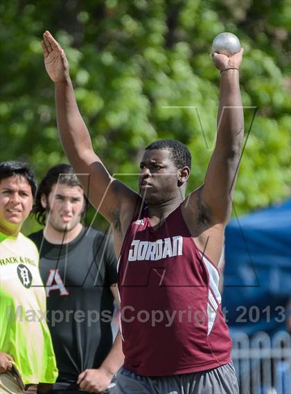 Thumbnail 1 in UHSAA 5A Track and Field Championships photogallery.