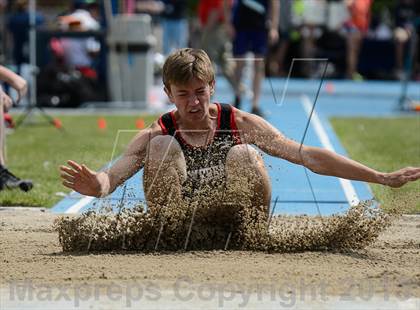 Thumbnail 2 in UHSAA 5A Track and Field Championships photogallery.