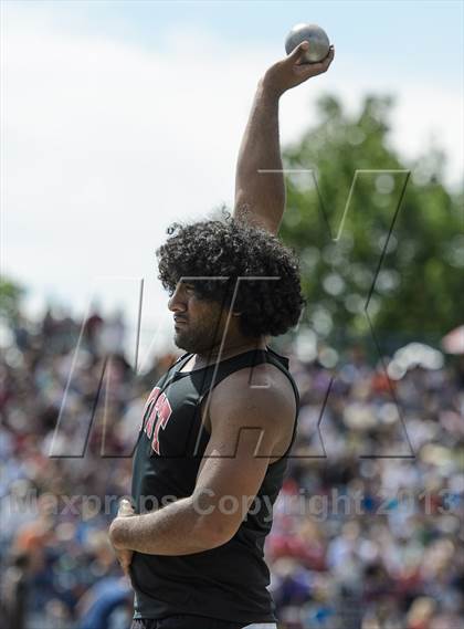 Thumbnail 1 in UHSAA 5A Track and Field Championships photogallery.