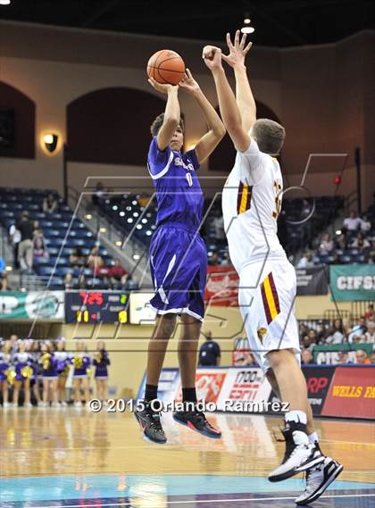 Thumbnail 3 in St Augustine Vs Torrey Pines (CIF SDS Open Division Final) photogallery.