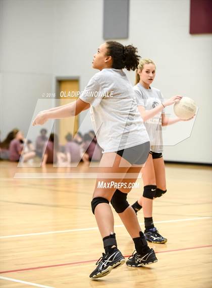 Thumbnail 1 in Guyer [John H.] @ Wylie photogallery.