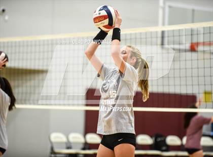 Thumbnail 2 in Guyer [John H.] @ Wylie photogallery.