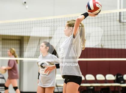 Thumbnail 1 in Guyer [John H.] @ Wylie photogallery.