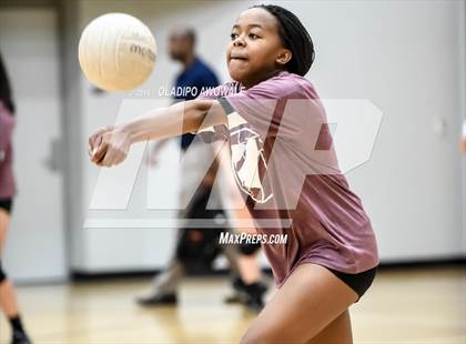 Thumbnail 3 in Guyer [John H.] @ Wylie photogallery.