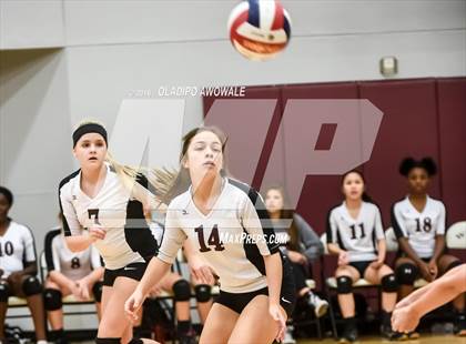 Thumbnail 1 in Guyer [John H.] @ Wylie photogallery.
