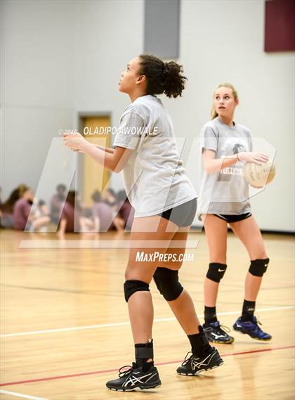 Thumbnail 2 in Guyer [John H.] @ Wylie photogallery.