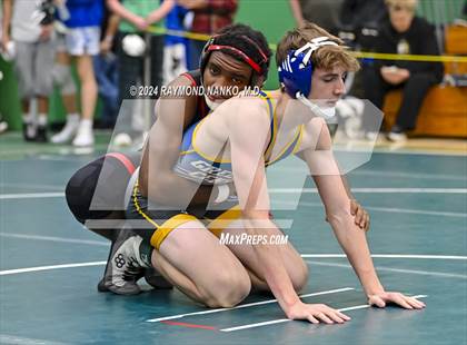 Thumbnail 3 in Yorktown Invitational  photogallery.