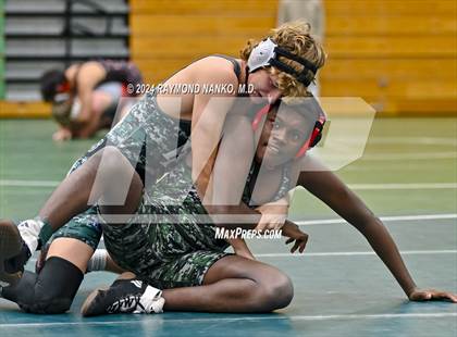 Thumbnail 3 in Yorktown Invitational  photogallery.