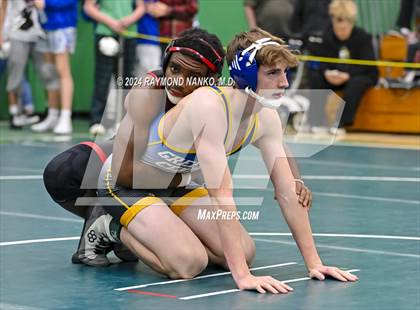 Thumbnail 2 in Yorktown Invitational  photogallery.