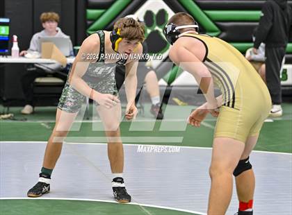 Thumbnail 2 in Yorktown Invitational  photogallery.