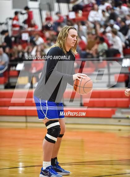 Thumbnail 1 in Lone Oak vs. Leonard (UIL Basketball 3A Region II Bi-District) photogallery.