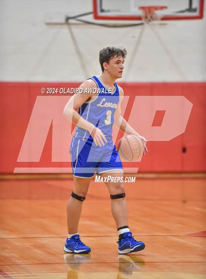 Thumbnail 1 in Lone Oak vs. Leonard (UIL Basketball 3A Region II Bi-District) photogallery.