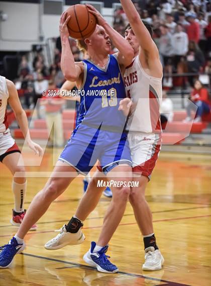 Thumbnail 3 in Lone Oak vs. Leonard (UIL Basketball 3A Region II Bi-District) photogallery.