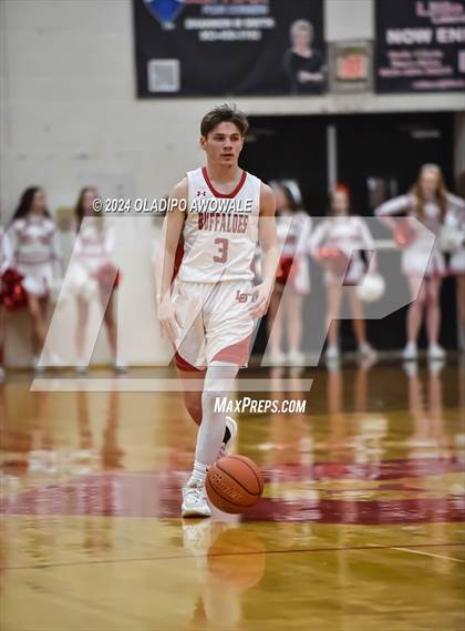 Thumbnail 1 in Lone Oak vs. Leonard (UIL Basketball 3A Region II Bi-District) photogallery.