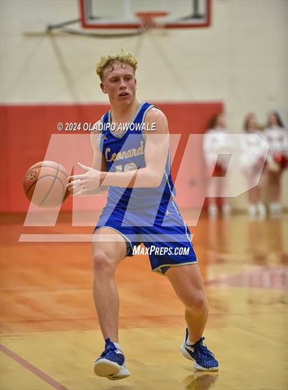 Thumbnail 2 in Lone Oak vs. Leonard (UIL Basketball 3A Region II Bi-District) photogallery.