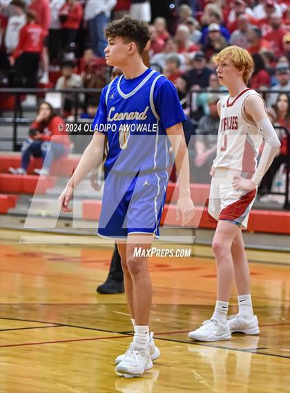 Thumbnail 3 in Lone Oak vs. Leonard (UIL Basketball 3A Region II Bi-District) photogallery.