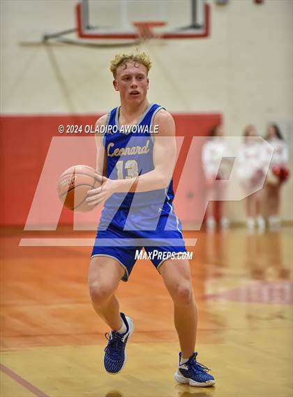 Thumbnail 1 in Lone Oak vs. Leonard (UIL Basketball 3A Region II Bi-District) photogallery.