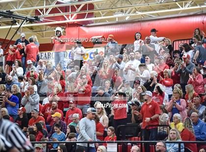 Thumbnail 2 in Lone Oak vs. Leonard (UIL Basketball 3A Region II Bi-District) photogallery.