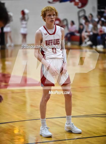Thumbnail 3 in Lone Oak vs. Leonard (UIL Basketball 3A Region II Bi-District) photogallery.