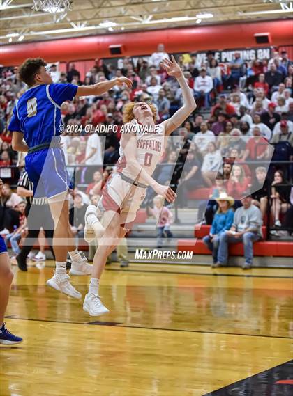Thumbnail 1 in Lone Oak vs. Leonard (UIL Basketball 3A Region II Bi-District) photogallery.
