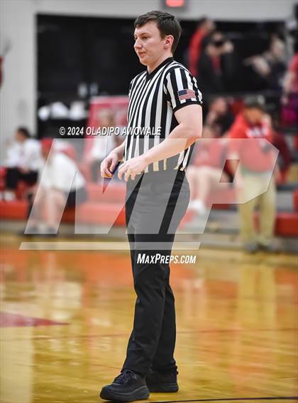 Thumbnail 3 in Lone Oak vs. Leonard (UIL Basketball 3A Region II Bi-District) photogallery.