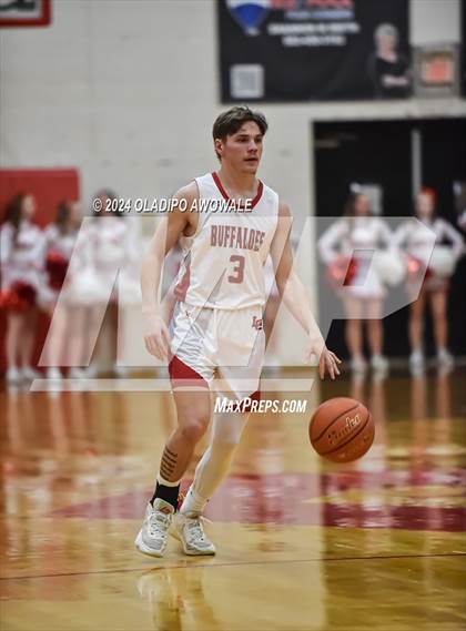 Thumbnail 2 in Lone Oak vs. Leonard (UIL Basketball 3A Region II Bi-District) photogallery.