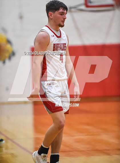 Thumbnail 2 in Lone Oak vs. Leonard (UIL Basketball 3A Region II Bi-District) photogallery.