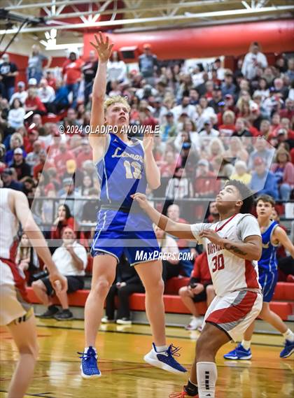 Thumbnail 1 in Lone Oak vs. Leonard (UIL Basketball 3A Region II Bi-District) photogallery.