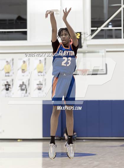 Thumbnail 2 in Clayton vs  Vianney (Rotating 8 Tournament) photogallery.