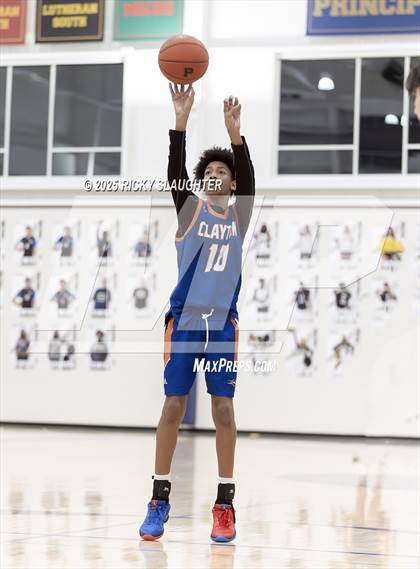 Thumbnail 2 in Clayton vs  Vianney (Rotating 8 Tournament) photogallery.